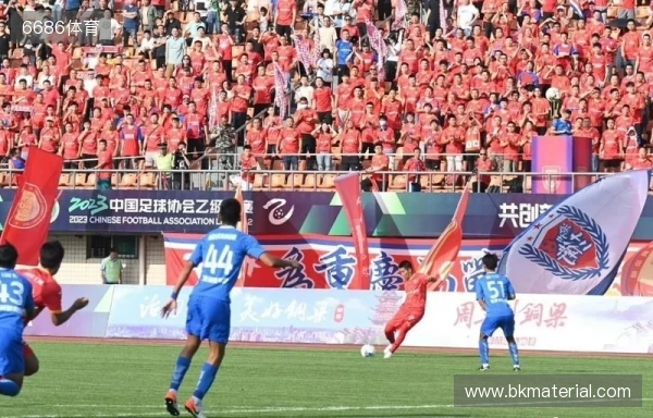 赢球即冲超!足球报:铜梁龙仍握有优势,末轮需要“重庆血性”