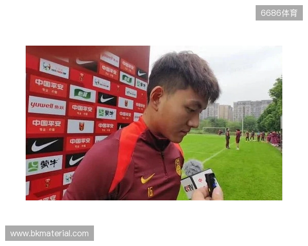 李昊:第一场输越南有很多客观因素 杨希天天给我炫耀全运会金牌 李昊:第一场输越南有很多客观因素 杨希天天给我炫耀全运会金牌